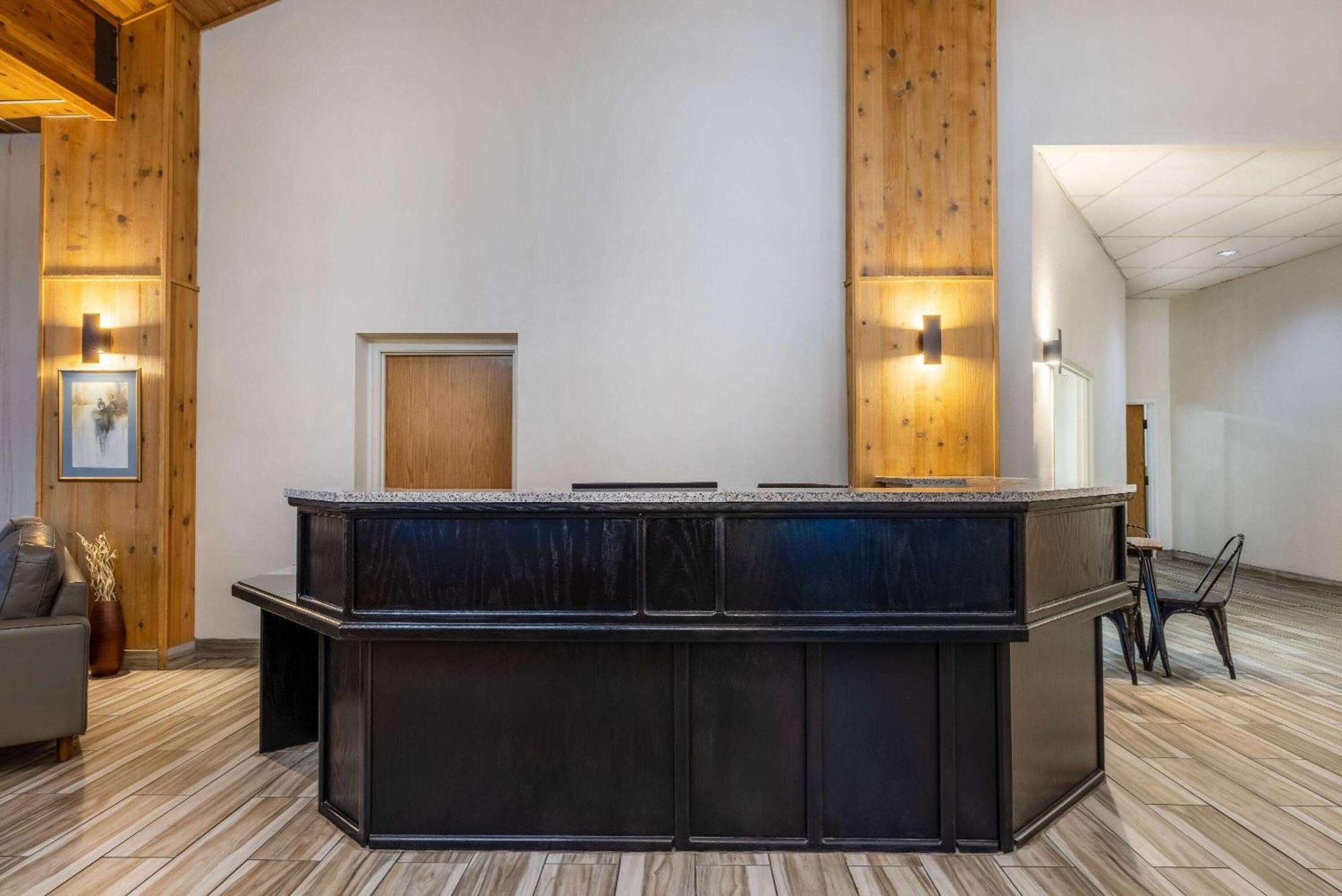 Wingate By Wyndham Butte City Center Kültér fotó
